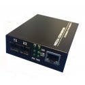 10/100Mbps Multi-Mode Media Converter 10/100Mbps Multi-Mode Media Converter